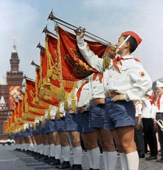 С Днем пионерии!.